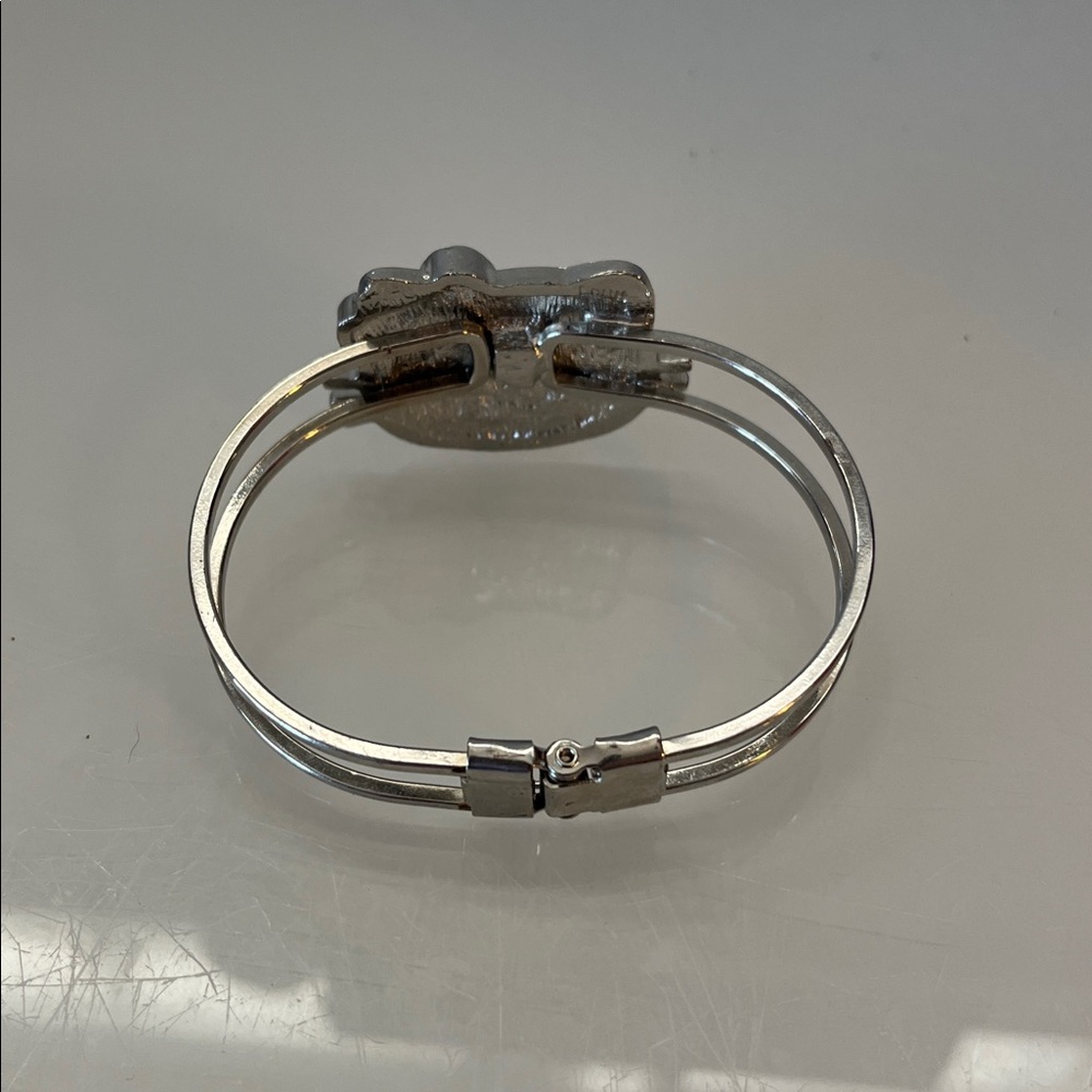 Hello Kitty Bangle - Picture 2 of 3